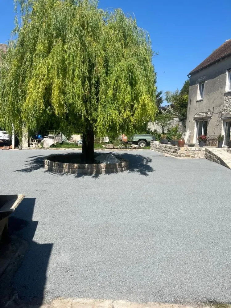 Aménagement de cours à Puiseaux
